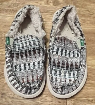 Sanuk Children’s Moccasins Kids Size 2 Winter - Image 1 of 3