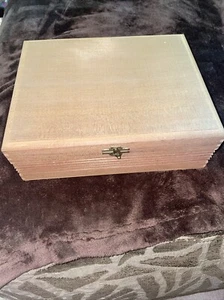 House of Windsor Palmas Wood Cigar Box 15 Cents Vintage 1950’s Preowned - Picture 1 of 12