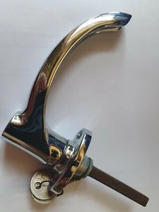 Manija de puerta para Ford Taunus Buckeltaunus G 93 con cerradura 99.217 - Imagen 1 de 1