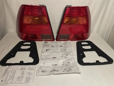 Luz trasera derecha e izquierda Volkswagen Jetta MK4 2005 OEM 963686 963674 Foto 1 de 4
