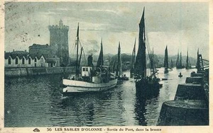 LES SABLES D'OLONNE Hafenausfahrt im Nebel - Bild 1 von 1