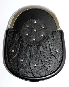 100% Black Leather Boys Dress Sporran - Studded Targe - Picture 1 of 1
