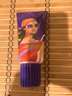 Gel de banho e banho Escada Marine Groove 150 ml (5 fl oz) novo com etiquetas e sem caixa - Imagem 1 de 2