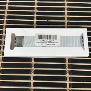 OROBAY Apple Watch Band 38mm/40mm Silver Chrome New X001OLCXWX - Photo 1 sur 4