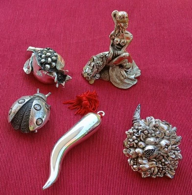 Set di 5 piccoli Sopramobili Portafortuna In Laminato Argento - Immagine 1 di 4