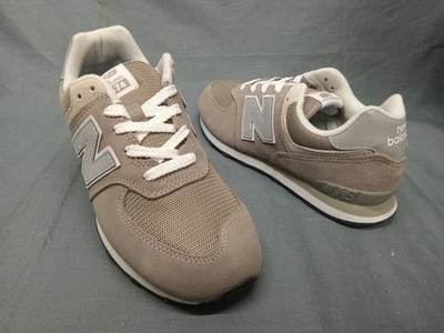 Zapatillas New Balance 574 Core Gris Blanco Talla 5 Niños ¡NUEVAS EN CAJA! Foto 1 de 4