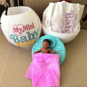 Mini Brands My Mini Baby Series 2 African American Baby w Teal Blue Purple Crib - Picture 1 of 5