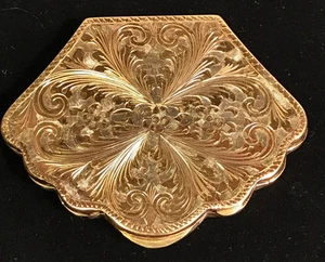 Portatarjetas compacto o compacto Vermeil Art Nouveau década de 1890 Repousee .800 con inserto, RARO - Imagen 1 de 9