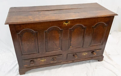 Старинный английский дубовый сундук 18 века с перекрещенной инкрустацией теплая патина - Изображение 1 из 4