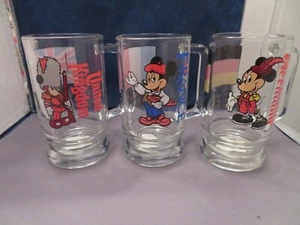 (3) Disney Mickey Epcot Vidrio Cerveza Stein REINO UNIDO ALEMANIA FRANCIA - Imagen 1 de 7