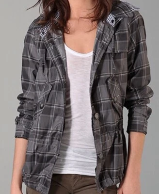 Chaqueta impermeable gris a cuadros We the Free Windy Weather talla grande para mujer Foto 1 de 4