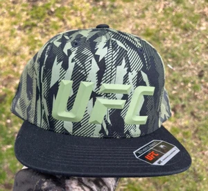 UFC VENUM MMA HAT CAP AUTHENTIC FIGHT NIGHT UNISEX WALKOUT HAT - CAMO KHAKI - Picture 1 of 17