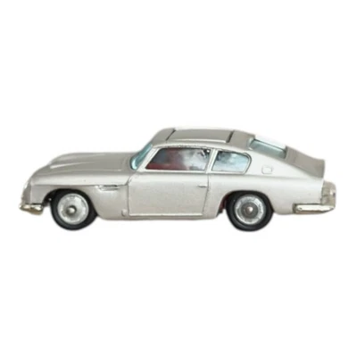 James Bond Aston Martin DB6 1979 Corgi Glidrose & Eon 007 1/64 Scale - Image 1 of 4