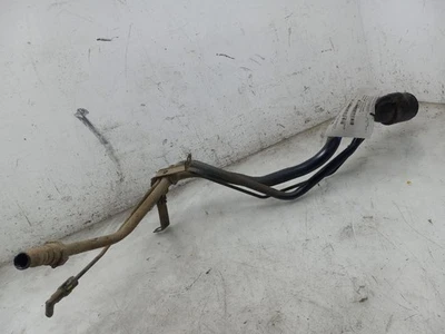 08 LEXUS IS250 CUELLO DE LLENADO DE COMBUSTIBLE Foto 1 de 4