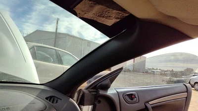 04 Mitsubishi Eclipse passageiro direito um pilar acabamento painel poste pára-brisa preto - Imagem 1 de 4