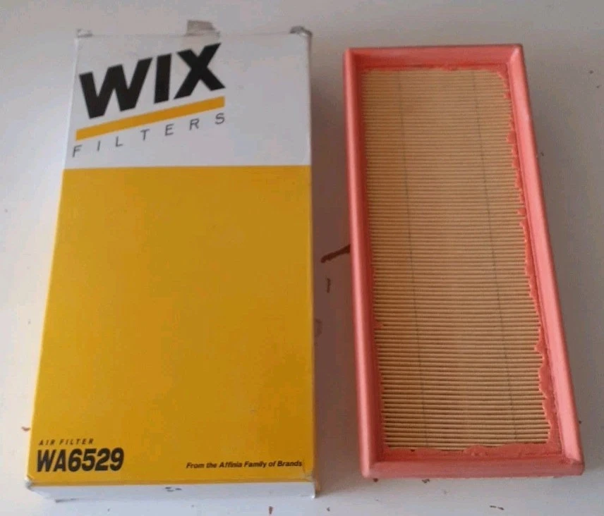 Filtro de aire WA6529 compatible con Renault Avantime Espace Laguna Safrane Foto 1 de 1