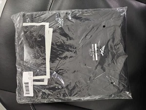 PAPER PLANES ✈️  BLACK TEE SIZE XXL NO BORDERS🔥BRAND NEW SEALED - Picture 1 of 3