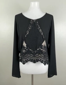 Camisa BKE Hebilla Botón Espalda Negra Encaje Elegante Fiesta Encaje Boho Top Mujer Pequeña - Imagen 1 de 6