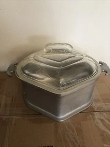 Vintage BRAND NEW Guardian Service Ware Aluminum Casserole Triangle Pot & lid - Picture 1 of 8