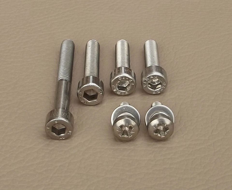 Parafusos de montagem de guidão de aço inoxidável Honda ST1300 ST1300A (2002-2009) - Imagem 1 de 1