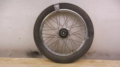 Suzuki GT380 1975 Triple S324-3> cubo de llanta delantera 19 pulgadas Foto 1 de 4