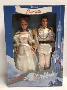 Muñeca Bikin Articulada Vintage Años 80 Disney Cenicienta La Boda de Cenicienta NUEVA - Imagen 1 de 9
