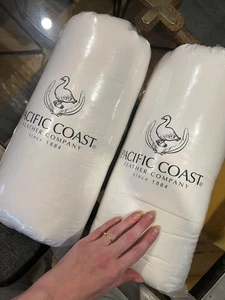 Juego de 2 almohadas de plumas de ganso tamaño queen Pacific Coast para dormir... - Imagen 1 de 9