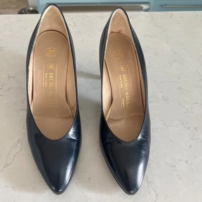 Zapatos de tacón de aguja vintage Bruno Magli clásicos de cuero azul talla 8 Foto 1 de 4