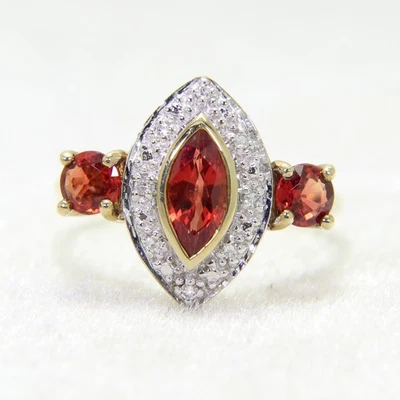 9ct Gold Cruzeiro Topaz Diamond Ring Size 7 - N 1/2 - Image 1 of 4