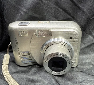 Cámara digital óptica vintage HP Photosmart M527 6 MP 3x - plateada - PROBADA ✅✅ Foto 1 de 4