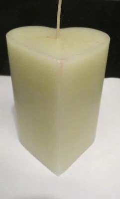 День святого Валентина сердце свеча ароматизированный парафин воск 3-1/2» высокий столб 13 унций  - Изображение 1 из 4