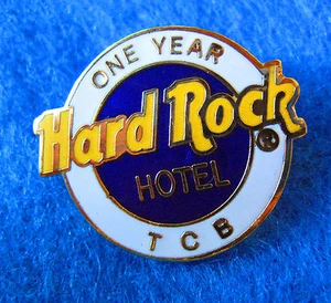 LAS VEGAS HOTEL 1 YEAR STAFF SERVICE AWARD TCB ELVIS PRESLEY Hard Rock Cafe PIN - Imagen 1 de 1