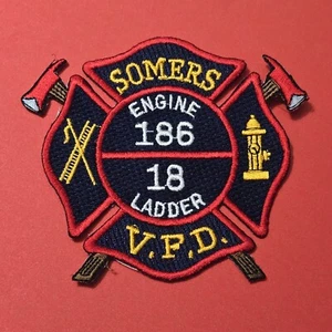 SOMERS, TOLLAND CO CONNECTICUT VOLUNTEER FIRE FIGHTER PATCH ENGINE 186 LADDER 18 - Picture 1 of 2