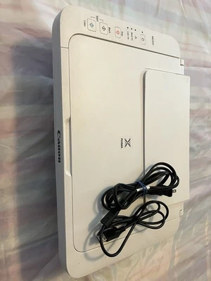 Canon Pixma MG2522 All-in-One Inkjet Printer Scanner and Copier (0727C042AA)  - Image 1 of 4