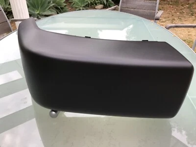 Tapa de parachoques delantero derecho Land Rover Discovery II ¡REBAJADA!!!   $ 119,00 Foto 1 de 4