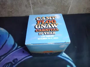 Camp Flog Gnaw 2024 10 anni anniversario VIP baseball e vetrina acrilica - Foto 1 di 3