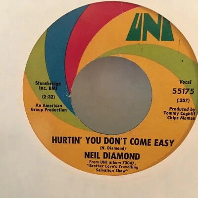 NEIL  DIAMOND       45 SINGLE  ,  HOLY HOLY  / HURTIN YOU DON,T COME EASY Foto 1 de 2