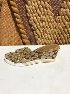Coach Signature Perry Khaki Gold Wedge Sandals Shoes Women's Sz 7 B - Picture 1 of 8
