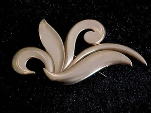 DE COLECCIÓN FIRMADO 1988 JJ BROCHE ENORME PIN TONO DORADO 4 1/4" X 2 1/4" - Imagen 1 de 6