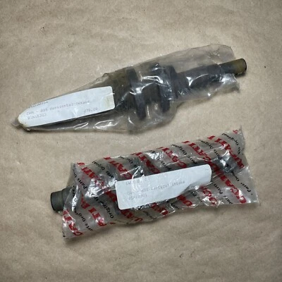 DUCATI 851 INTAKE CAMSHAFT VERTICAL + HORIZONTAL - Image 1 of 4