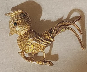 Figura de pájaro vintage en rama con cola de cadena - Imagen 1 de 5