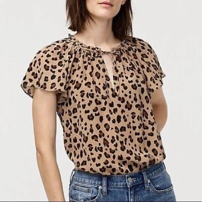 Top de mujer J. Crew XS Estampado de leopardo 100% seda Blusa de manga con volantes Ajuste relajado Foto 1 de 4
