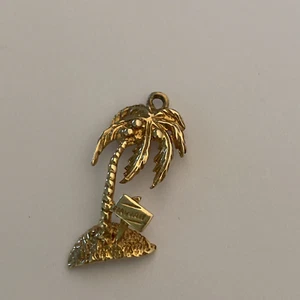 14K Yellow Gold Hawaiian Pendant Palm Tree Charm Coconut Palm 1.5 Grams 1" Tal - Picture 1 of 5