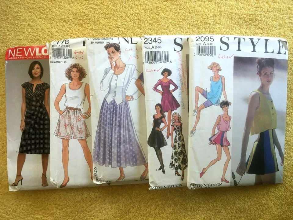 Simplicity Patterns (W) ~ CUT PATTERNS are all Size 6-16 * ~ * ~ * Listing 6006 - Image 1 of 1