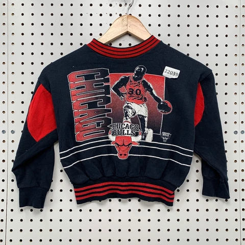 Vintage 80s Chicago Bull Crewneck Sweatshirt Youth Small Black Red 15.5x16 Cover