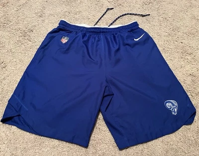 Pantalones Cortos Nike Los Angeles Rams Bolsillos Vapor Grandes Sobre el Campo Emitidos por la NFL Foto 1 de 4