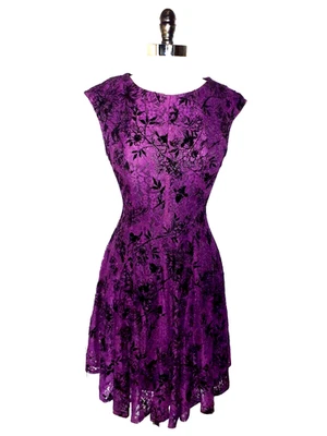 GABBY SKYE Sz 10 A-Line Dress Purple Lace Black Floral Flocked Velvet Cap Sleeve - Image 1 of 4