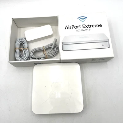 Apple A1354 AirPort Extreme 3-Port Gigabit Base Station (MC340LL/A) 802.11n Wifi - Image 1 of 4