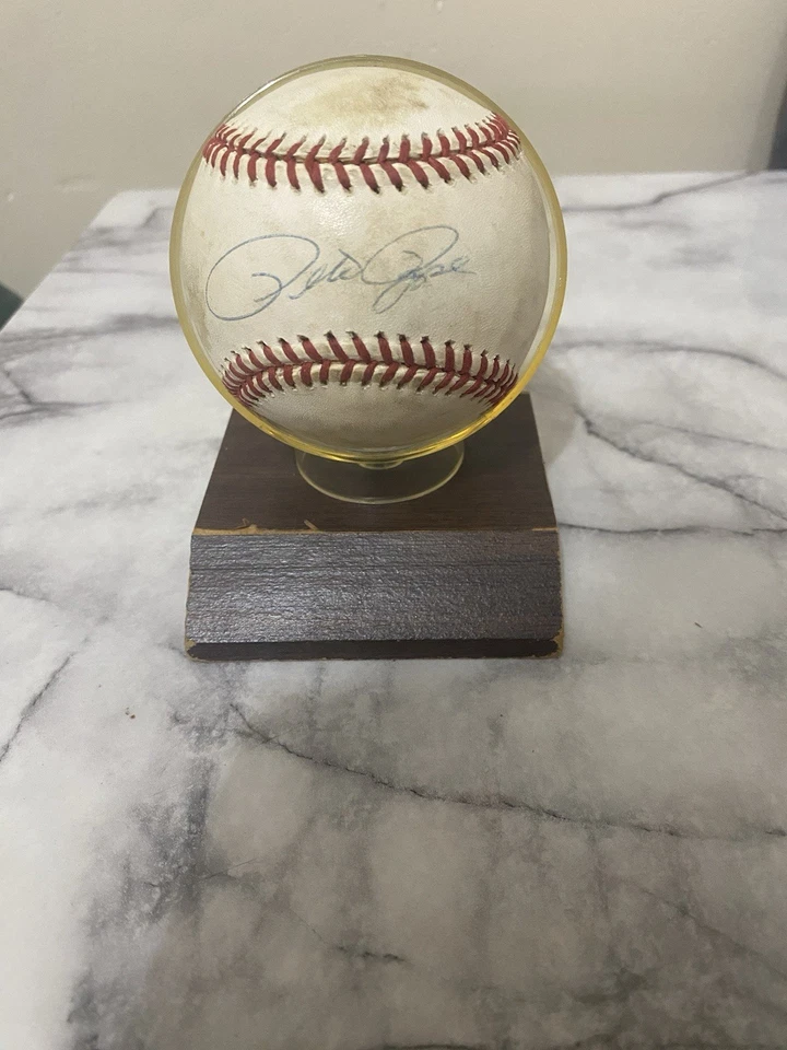 Pete Rose signed - Image 1 of 4