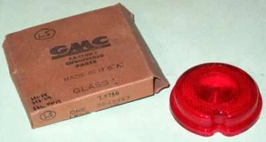 1939-1955 GMC Chevrolet Panel Suburban Station Wagon NOS tail lens 5943497 - Picture 1 of 2